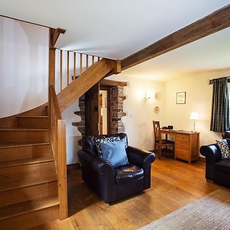 Cabalva Mill Cottage - Very Private And With Views Over The River Wye Clifford Extérieur photo
