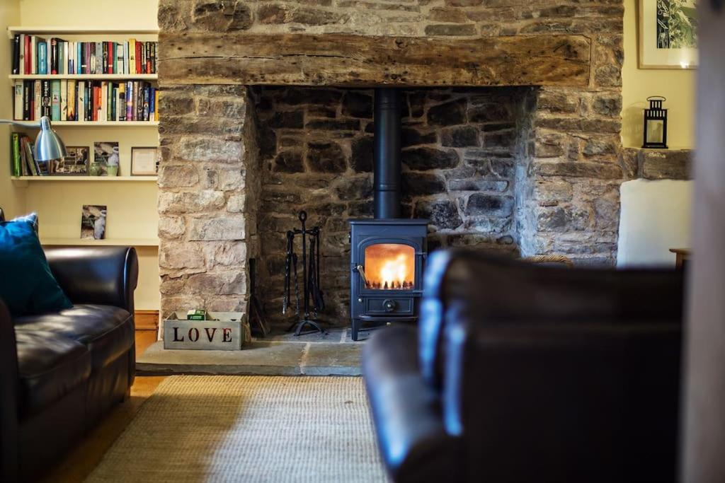 Cabalva Mill Cottage - Very Private And With Views Over The River Wye Clifford Extérieur photo